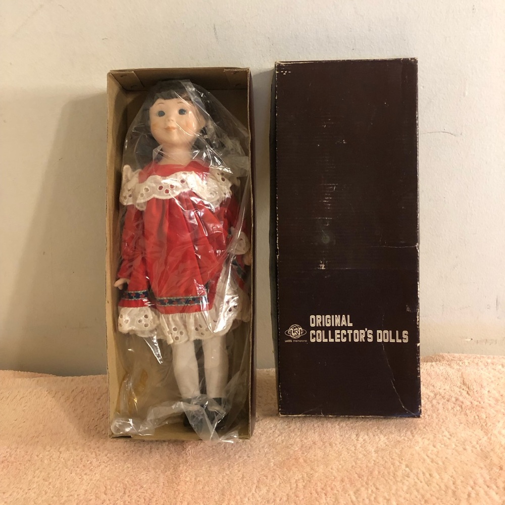 Vintage 1983 LASEG International Anne Luree 14” Doll Taffy NOB